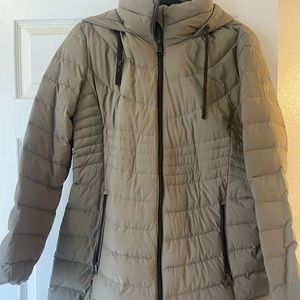 DKNY DOWN PUFFER COAT